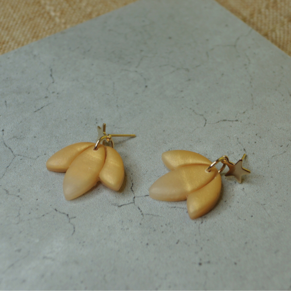 Lotus Dangles