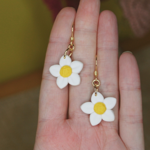 Daisy Dangles - Image 3